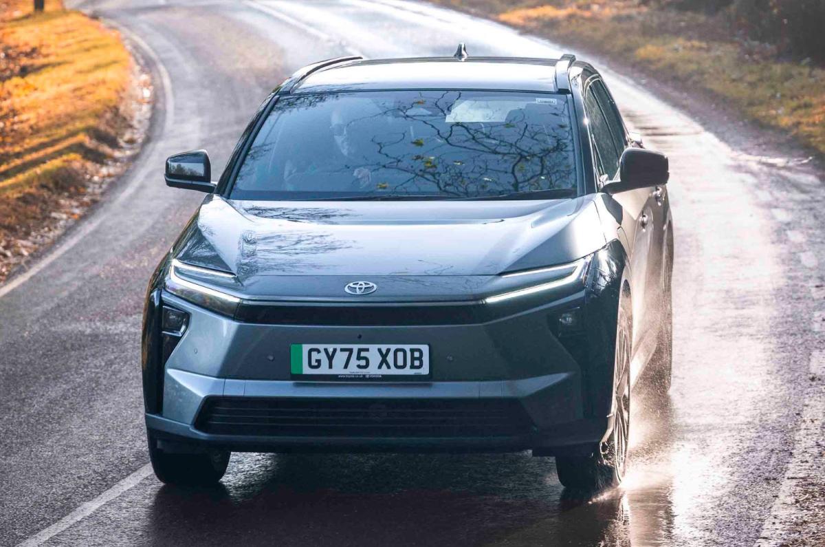 Toyota bZ4X front dynamic
