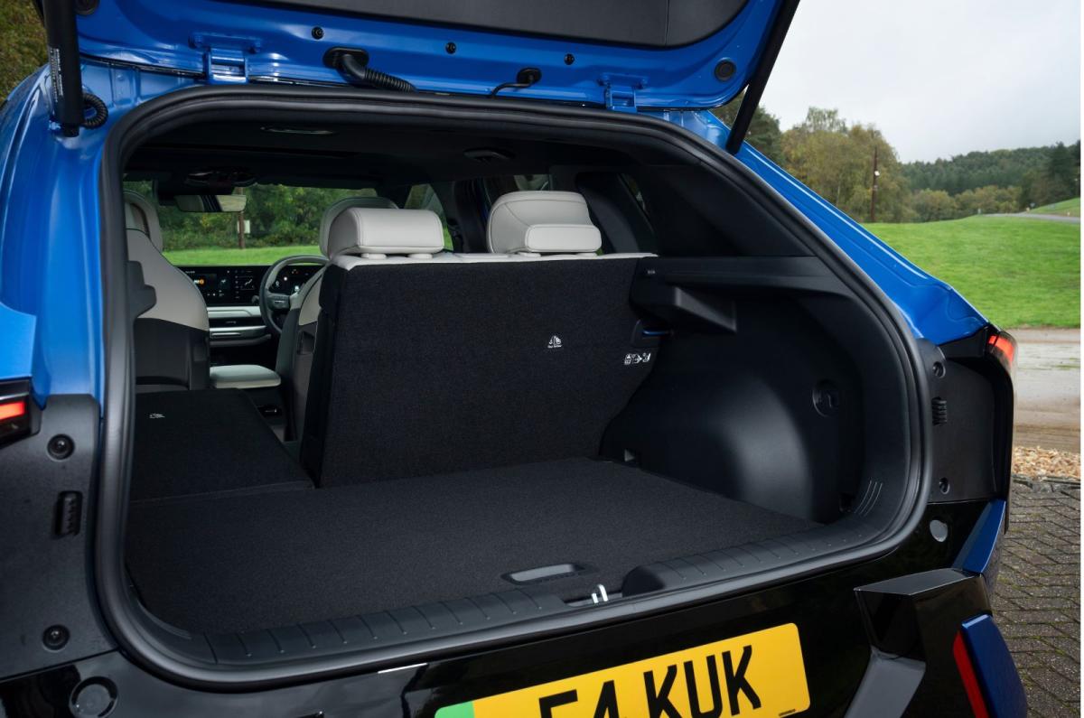 Kia EV4 boot space