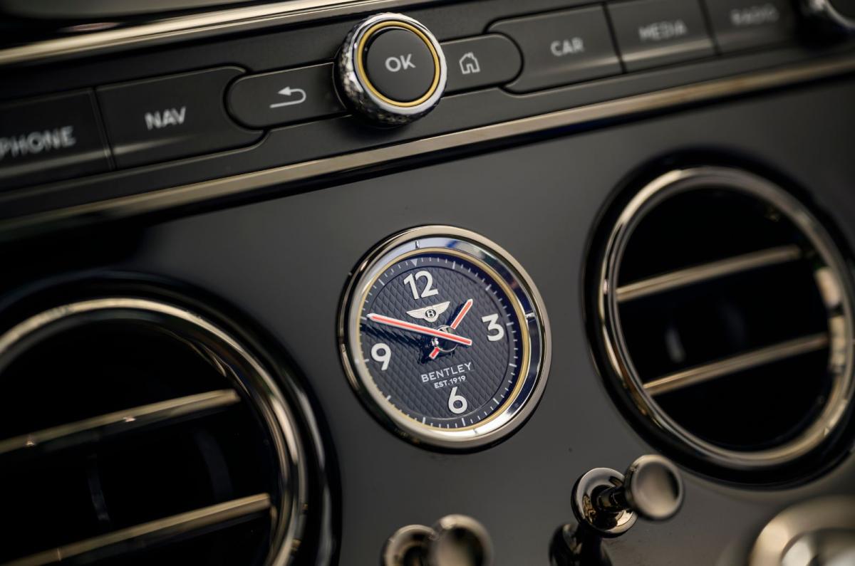 Bentley Continental GT interior details