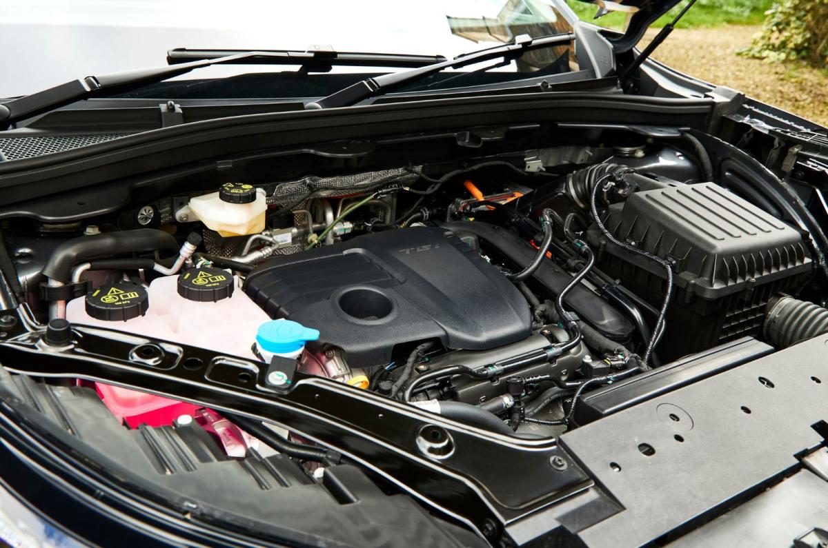 MG S9 PHEV engine bay