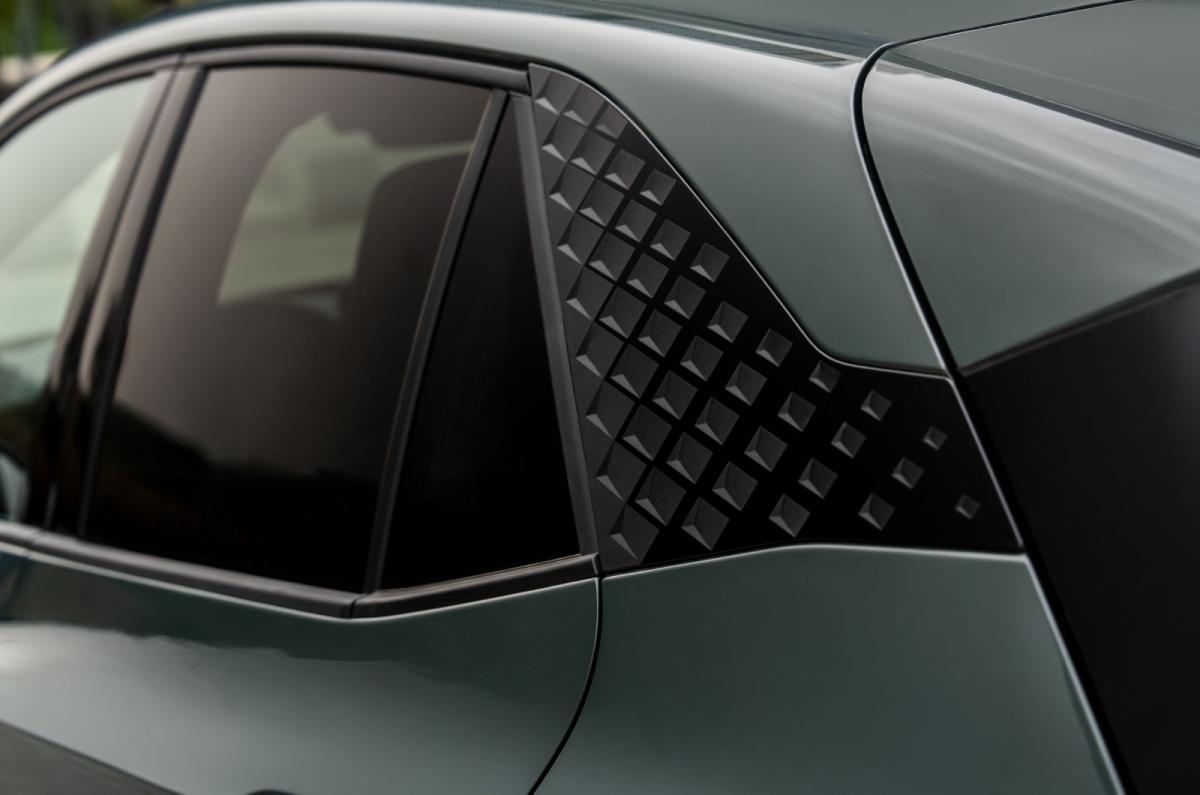 Cupra Born exterior details