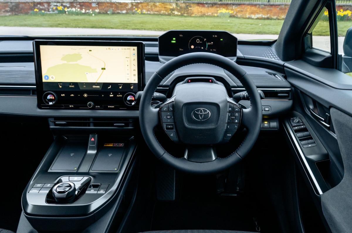 Toyota C-HR+ interior
