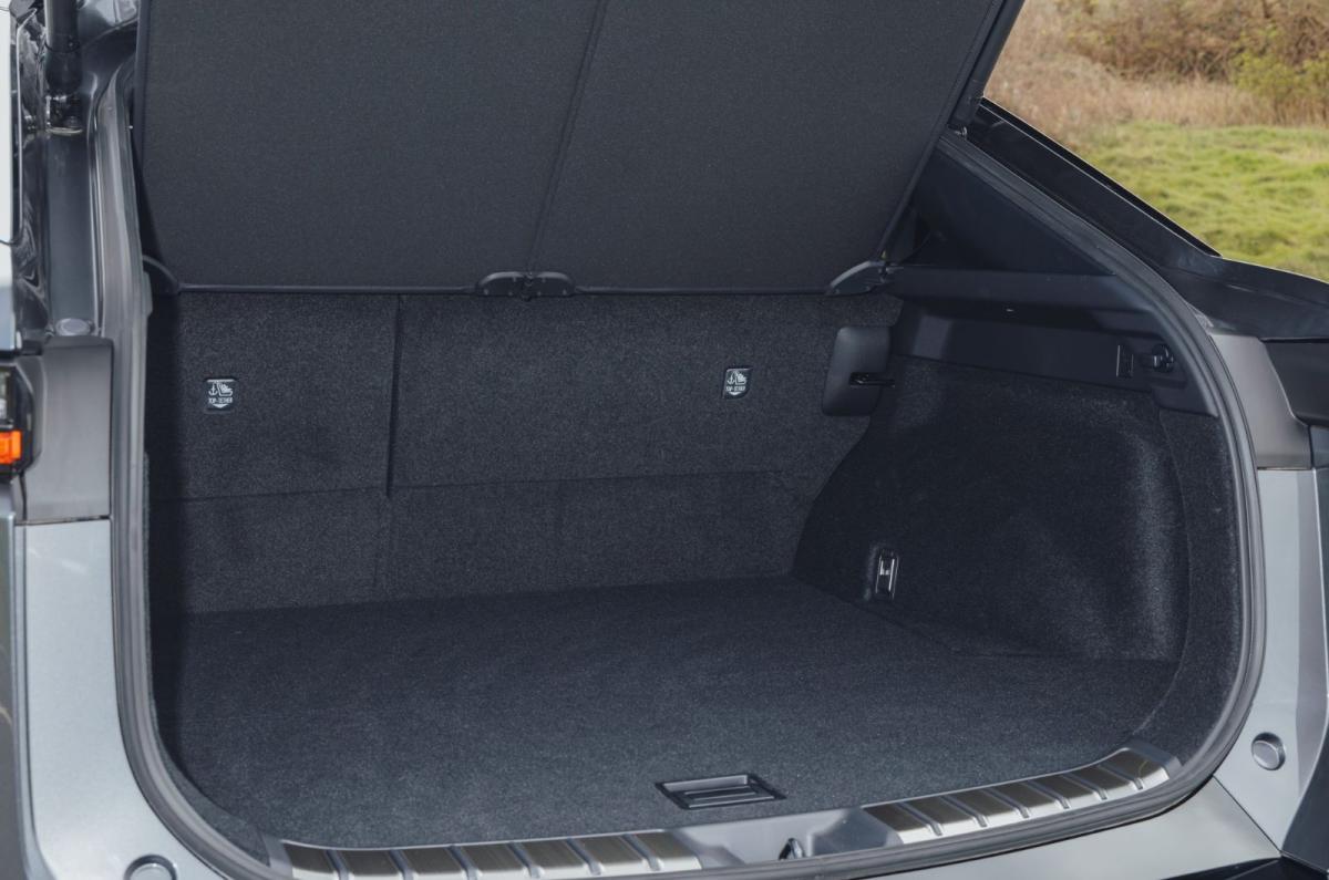 Lexus RZ boot