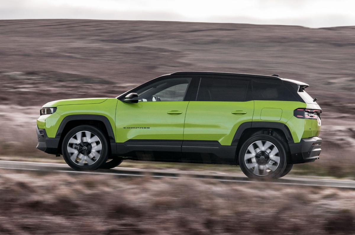 2026 Jeep Compass side profile dynamic