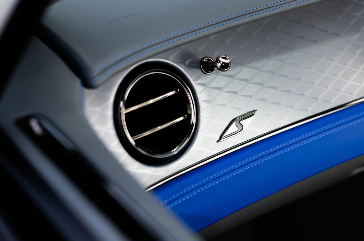 Bentley Continental GT interior details