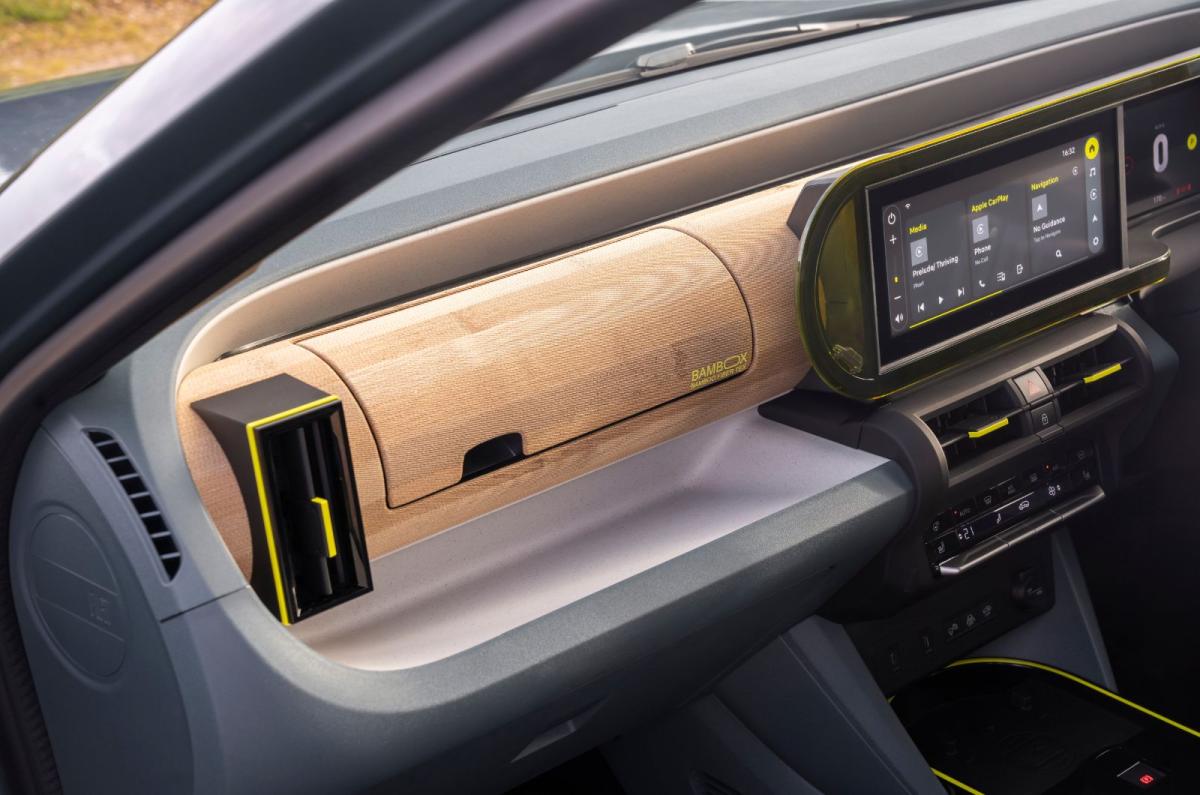 Fiat Grande Panda hybrid interior details