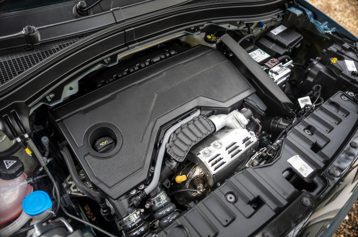 Fiat Grande Panda hybrid engine bay