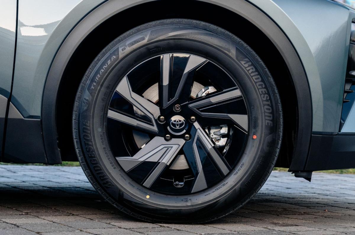 Toyota C-HR+ exterior details