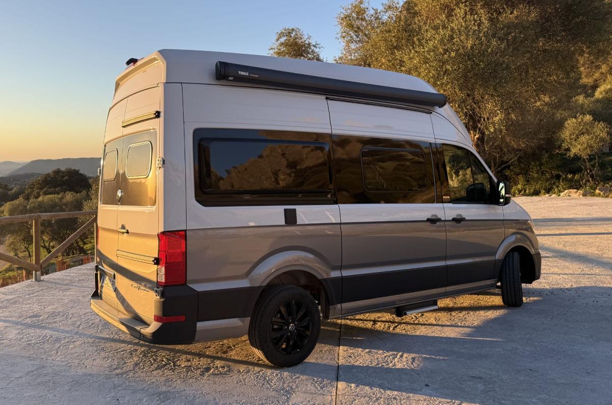 Volkswagen Grand California side profile still