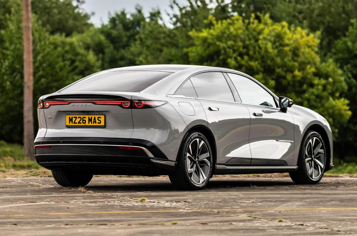 Mazda 6e static rear left