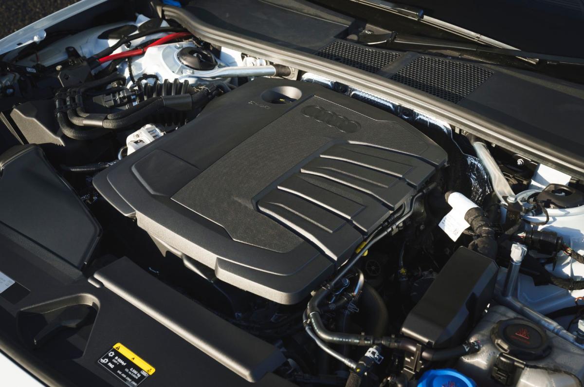 Audi A5 Avant engine bay