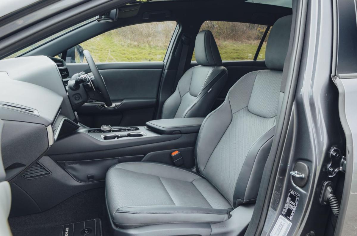 Lexus RZ interior