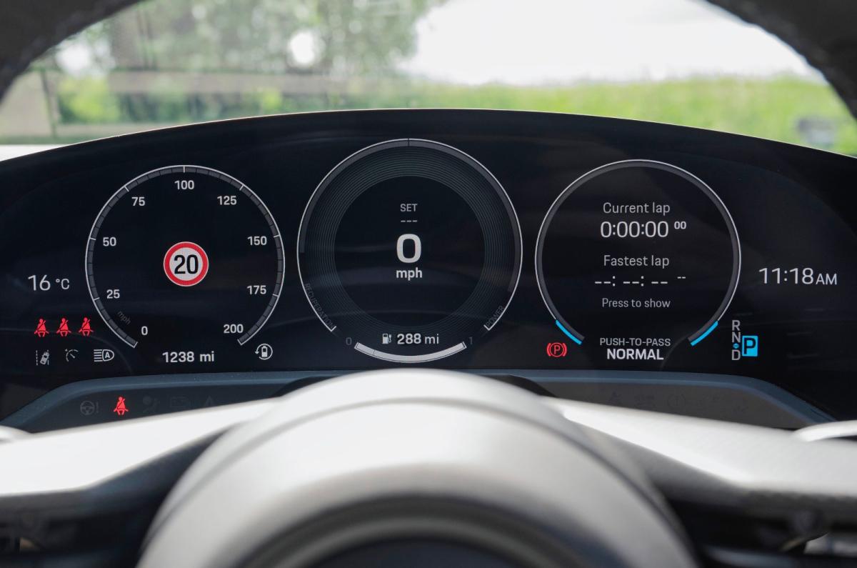 Porsche Taycan Sport Turismo GTS interior details