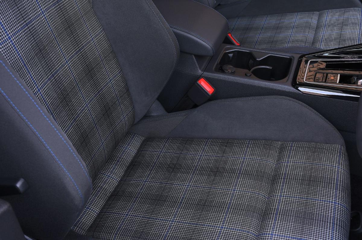 Golf GTE interior