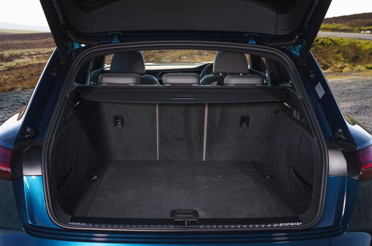 Used Audi E-tron 2019-2022 boot interior
