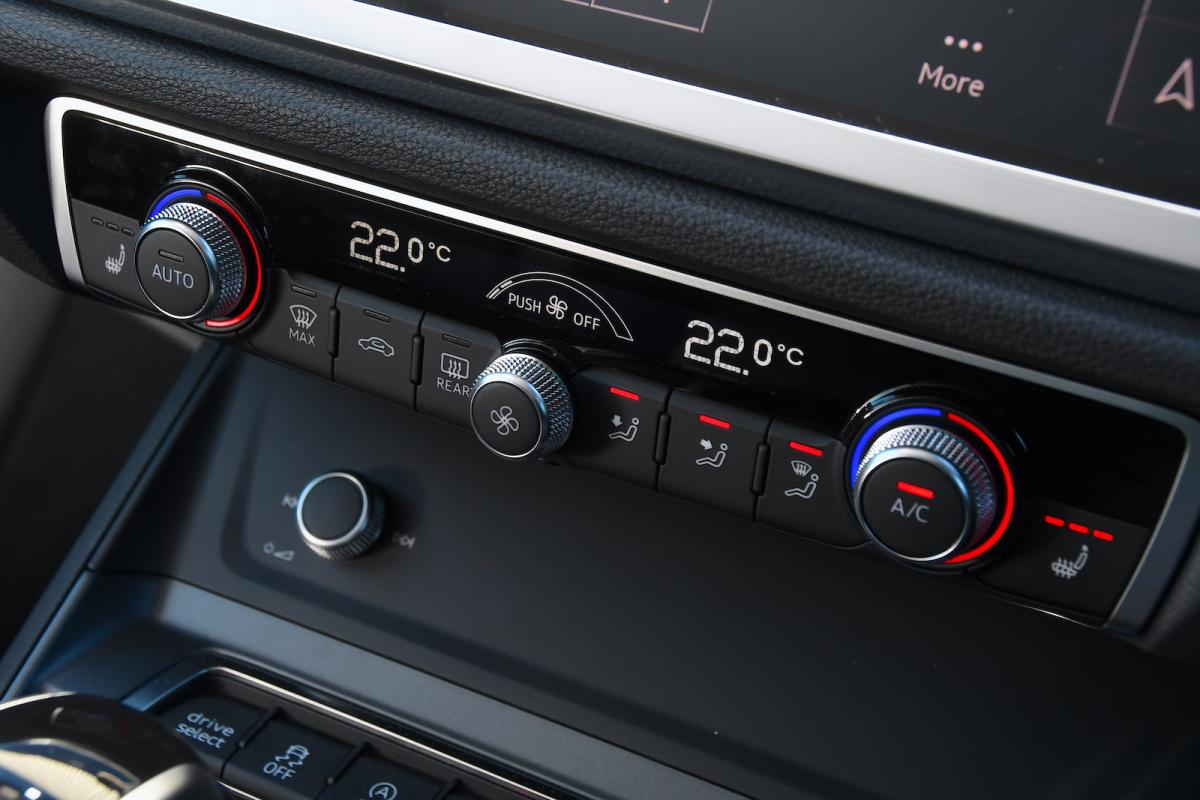Used Audi Q3 2018-2025 climate controls