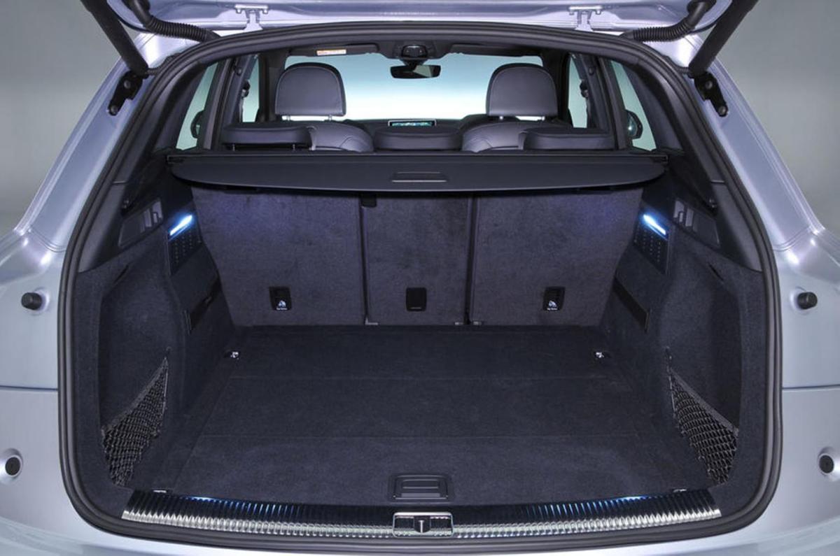 Used Audi Q5 2017-present boot