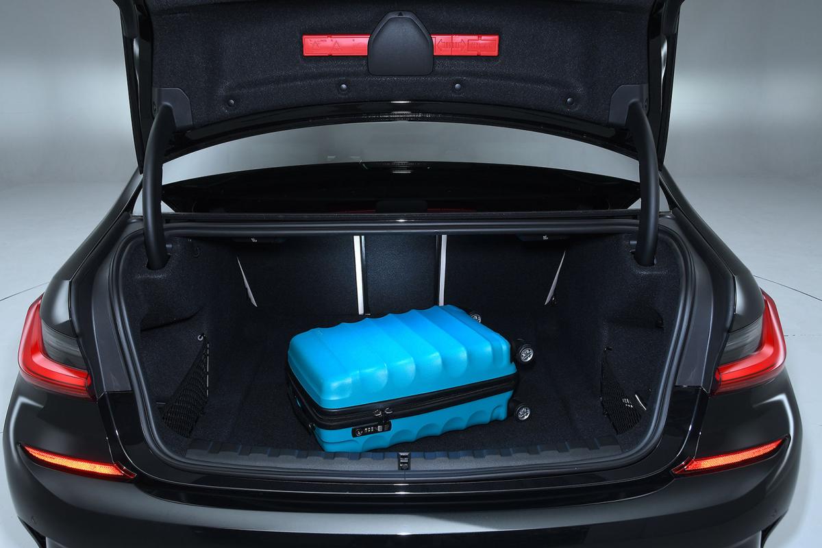 Used BMW 3 Series boot