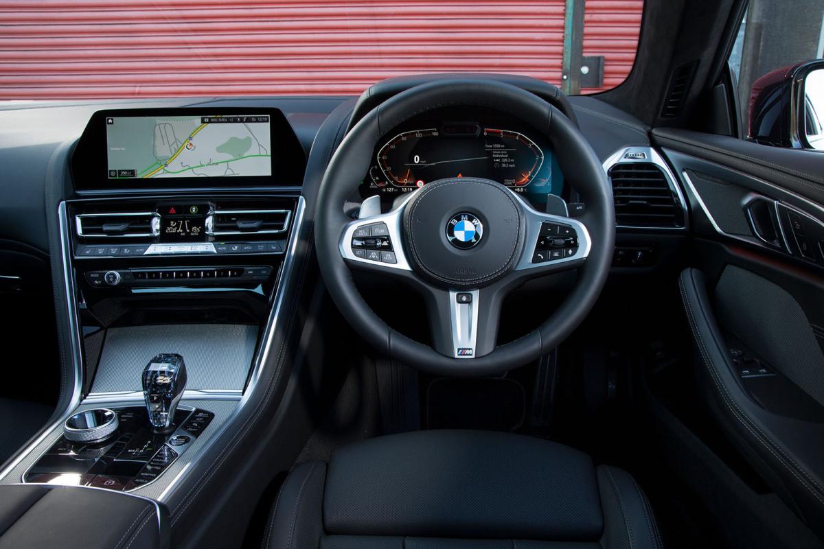 Used BMW 8 Series 2019-present dashboard