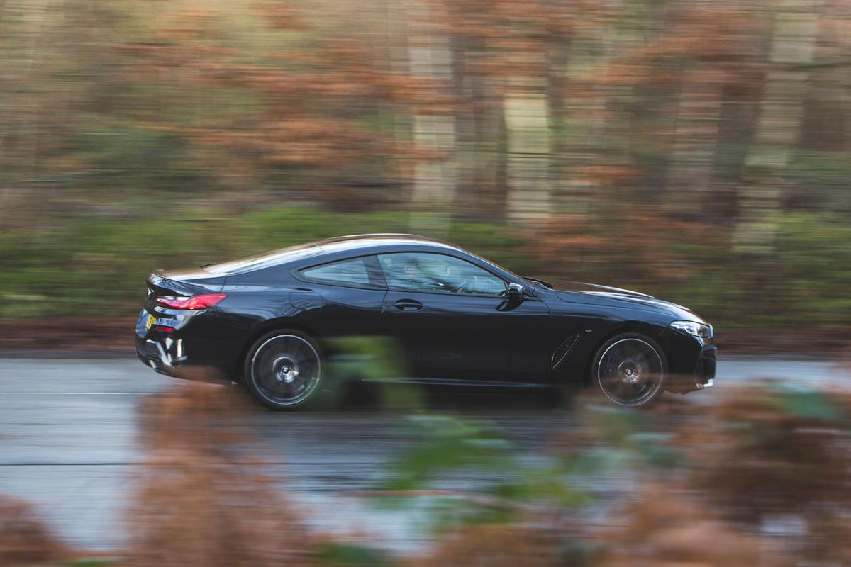 Used BMW 8 Series 2019-present right tracking