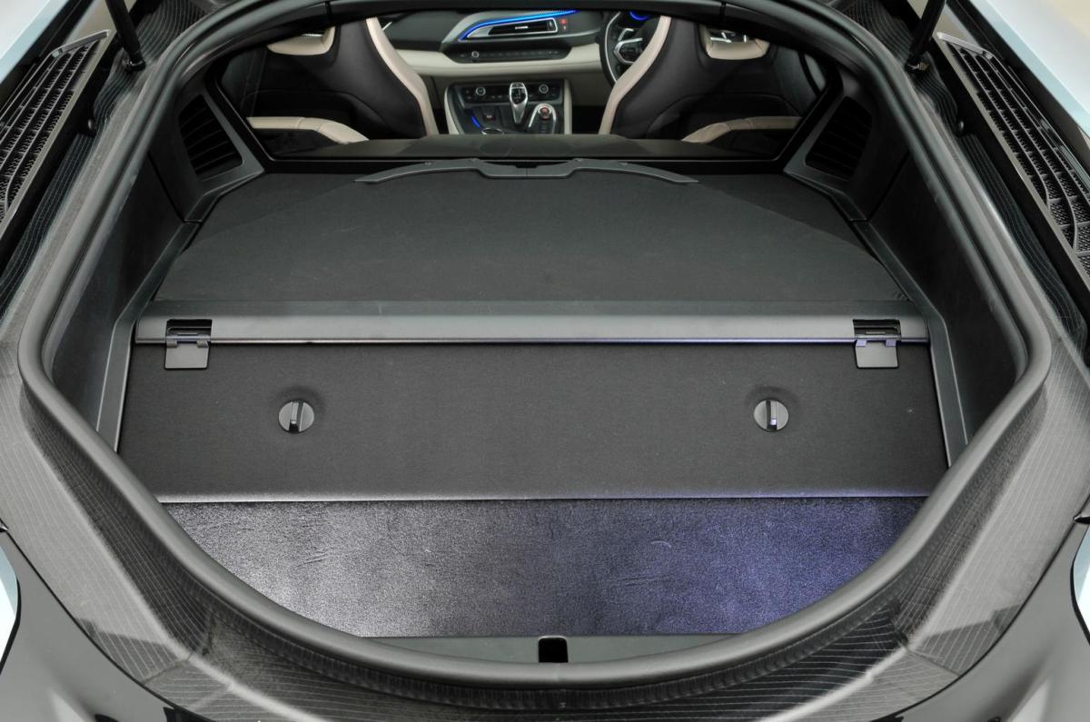 Used BMW i8 Coupe 2014-2020 boot