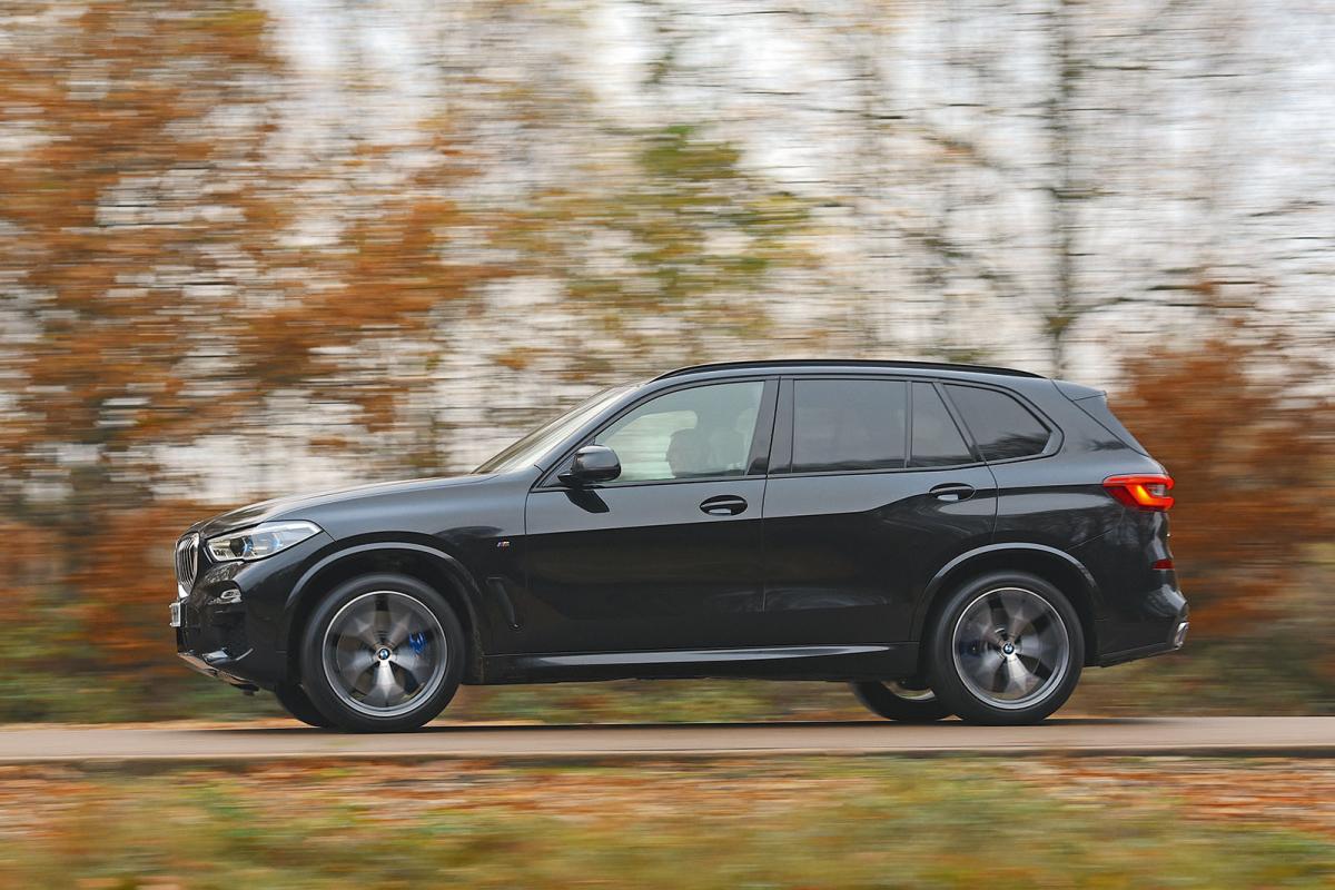 Used BMW X5 2018-present driving