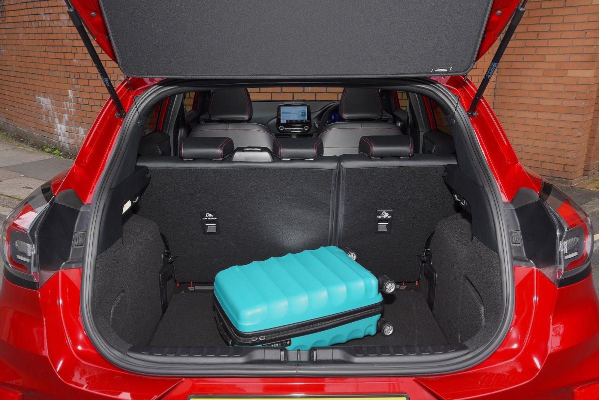 Used Ford Puma 2019-present boot open
