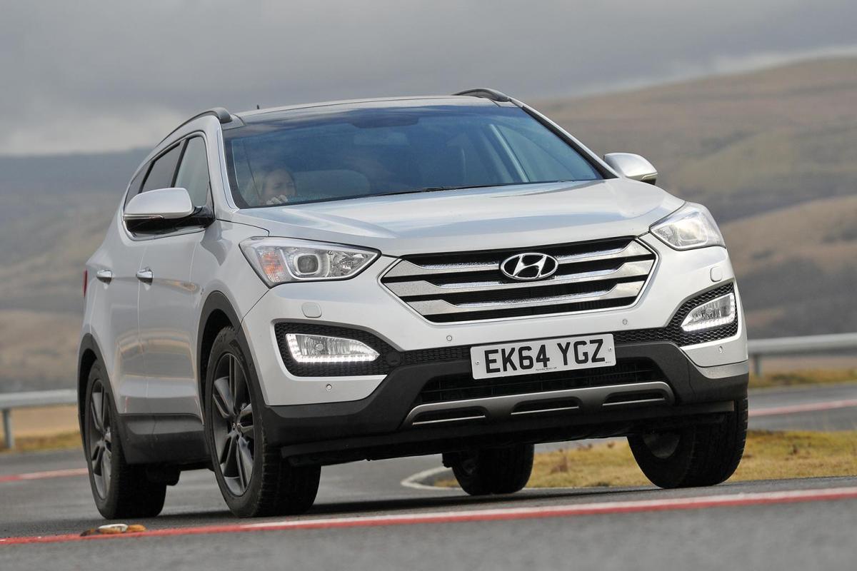 Used Hyundai Santa Fe 2013-2018 front cornering