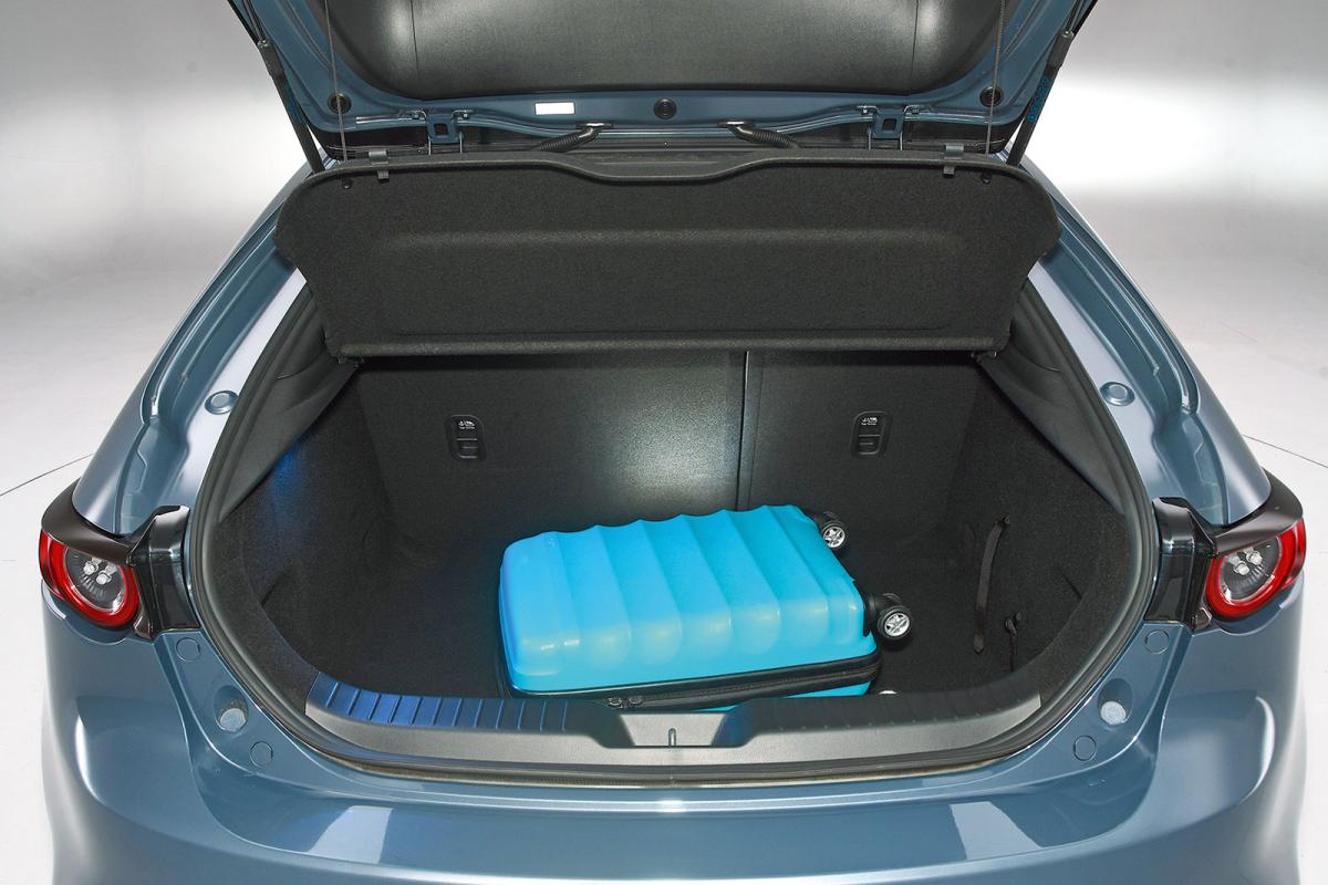 Used Mazda 3 2019-present boot