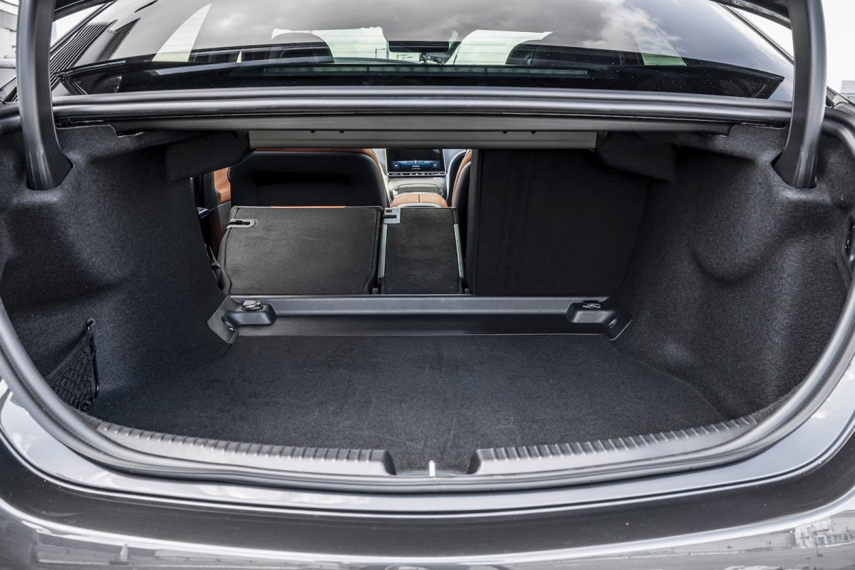 Used Mercedes C-Class 2021-present boot