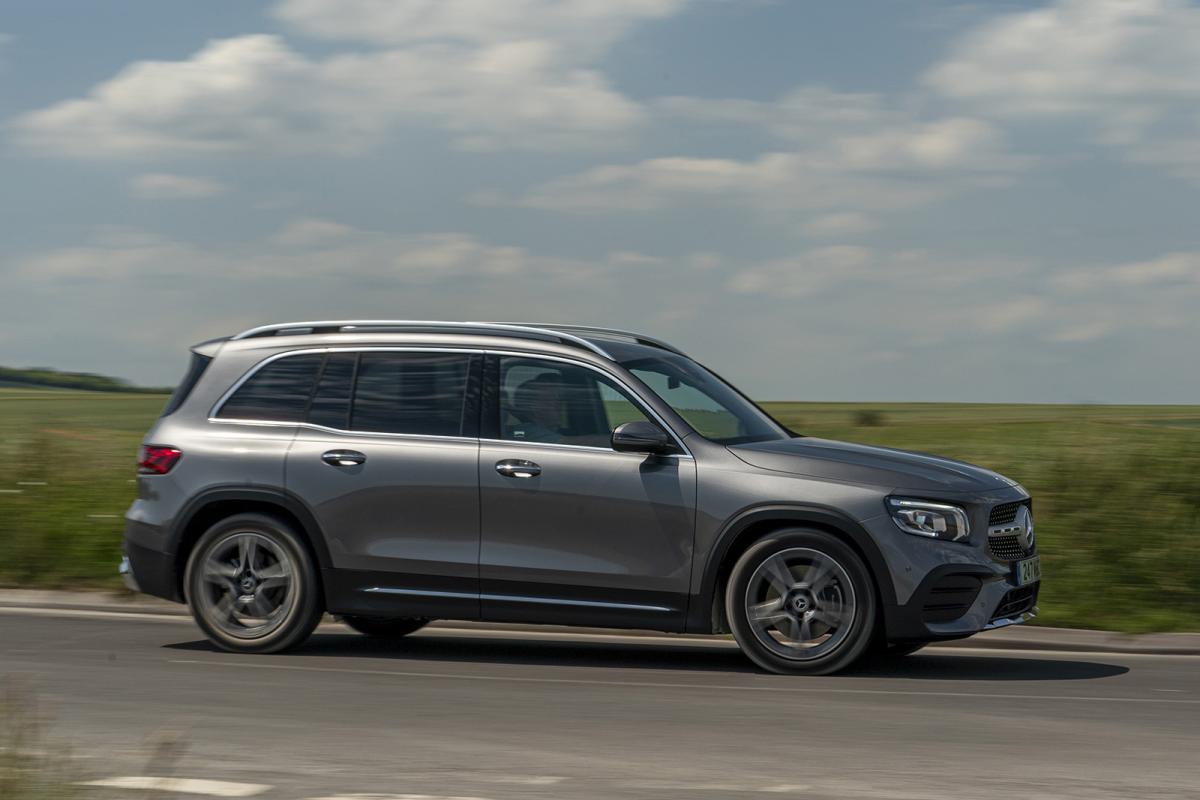 Used Mercedes GLB 2020-present right panning