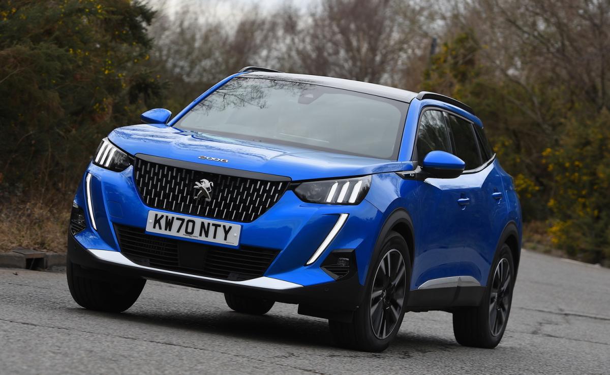 Used Peugeot 2008 2019-present front cornering