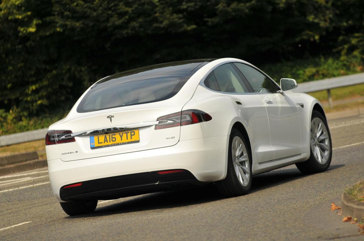 Used Tesla Model S 2014-2021 rear