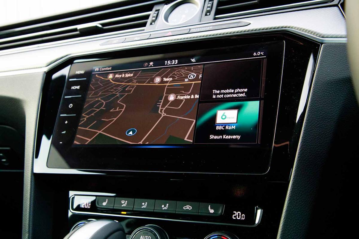 Used Volkswagen Arteon 2017-present infotainment