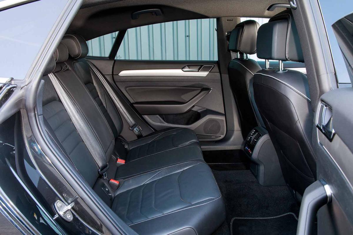 Used Volkswagen Arteon 2017-present rear seats