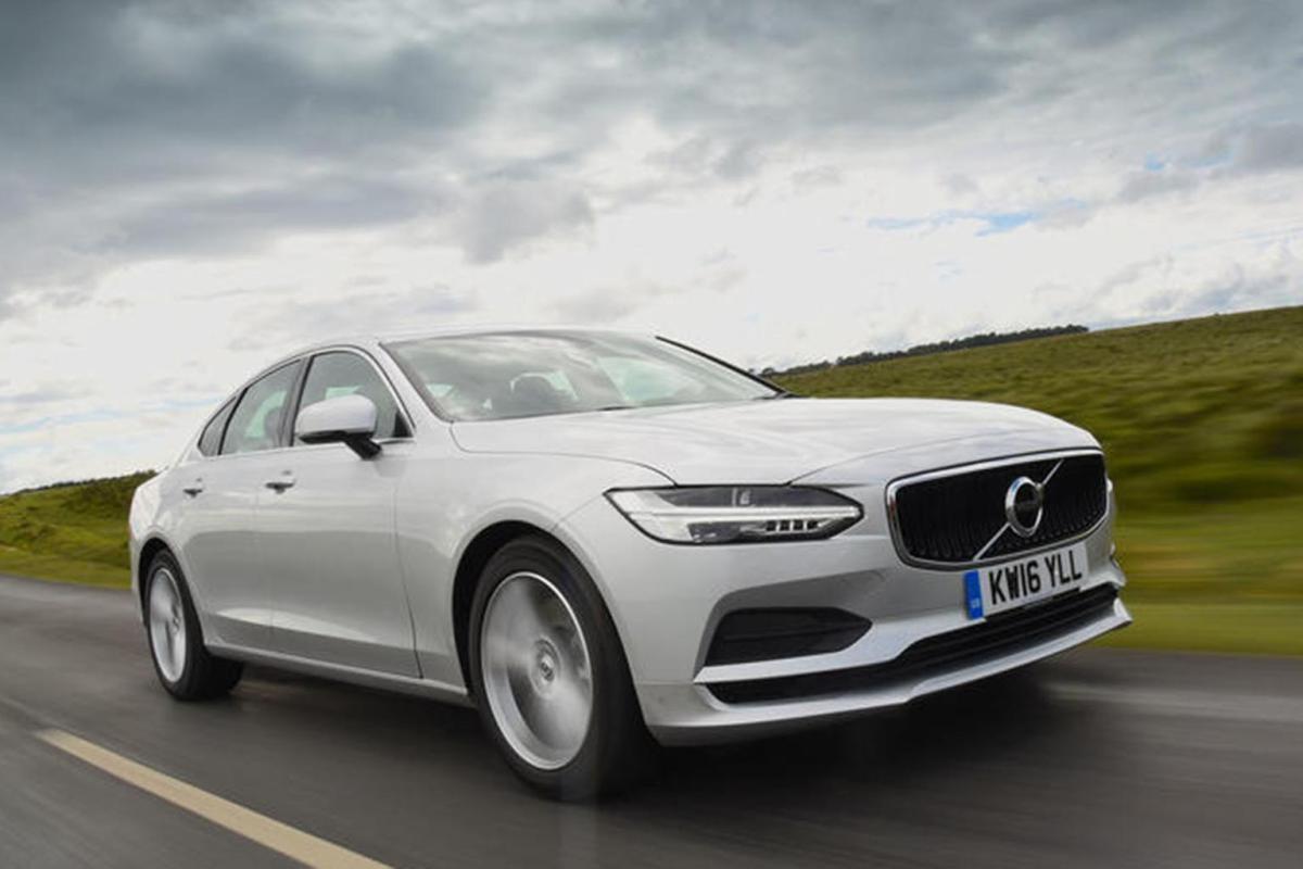 Used Volvo S90 2016-2023 front three quarters