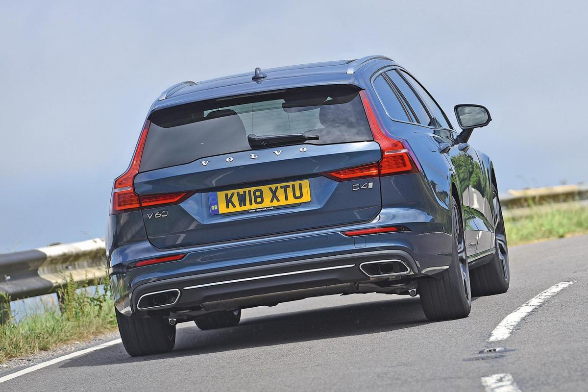 Used Volvo V60 2018-present rear