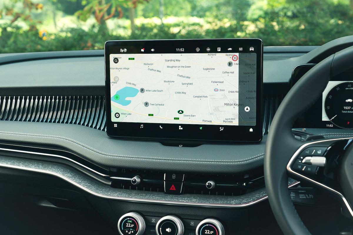 Used Skoda Superb 2024-present touchscreen infotainment