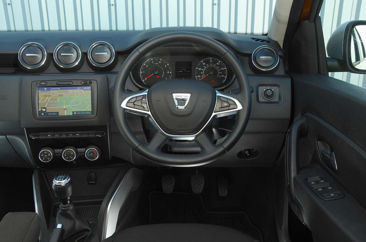 Used Dacia Duster 2018-2024 interior dashboard