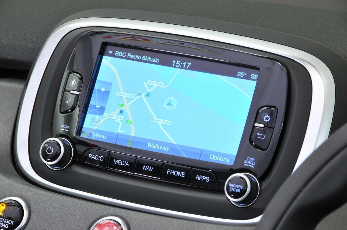 Used Fiat 500X 2015-2024 infotainment