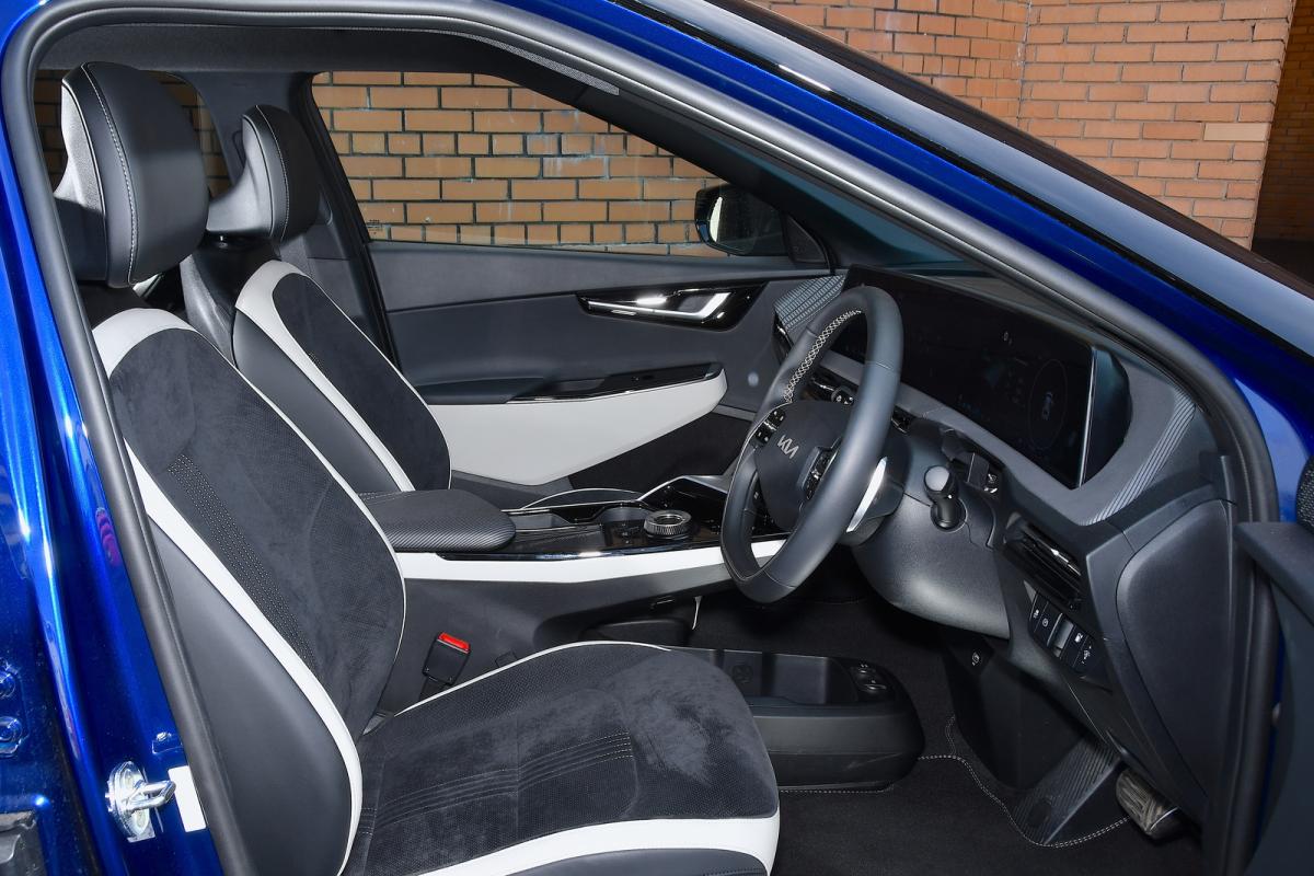 Used Kia EV6 2021-present front seats