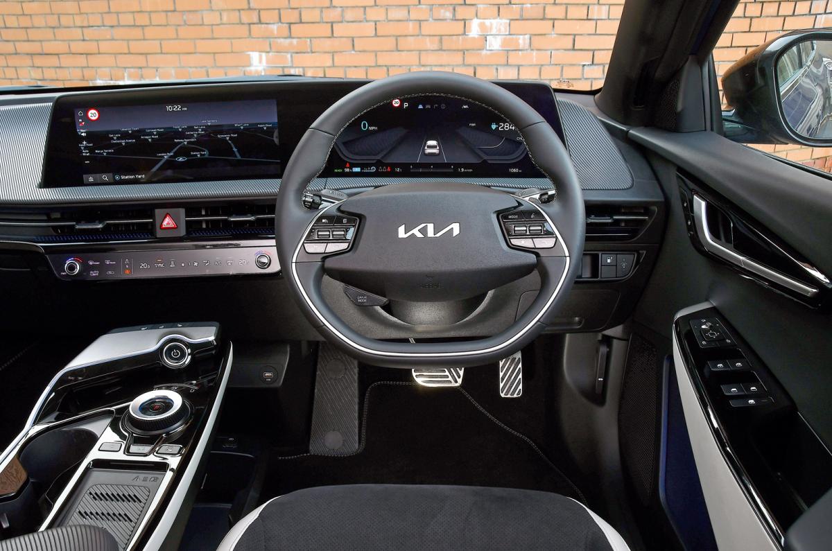 Used Kia EV6 2021-present interior dashboard