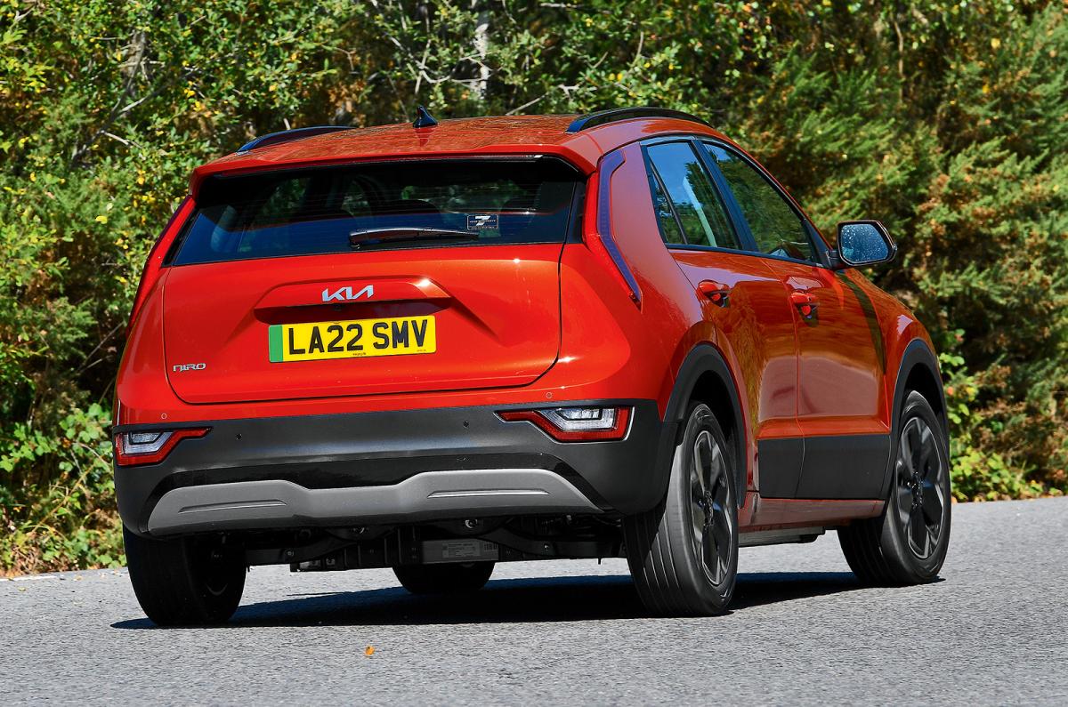 Used Kia Niro EV 2022-2026 rear cornering orange