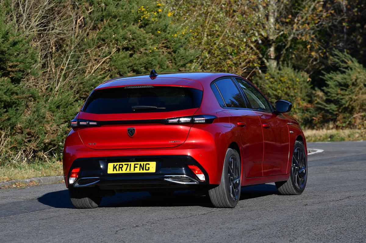 Used Peugeot 308 2022-present rear cornering red