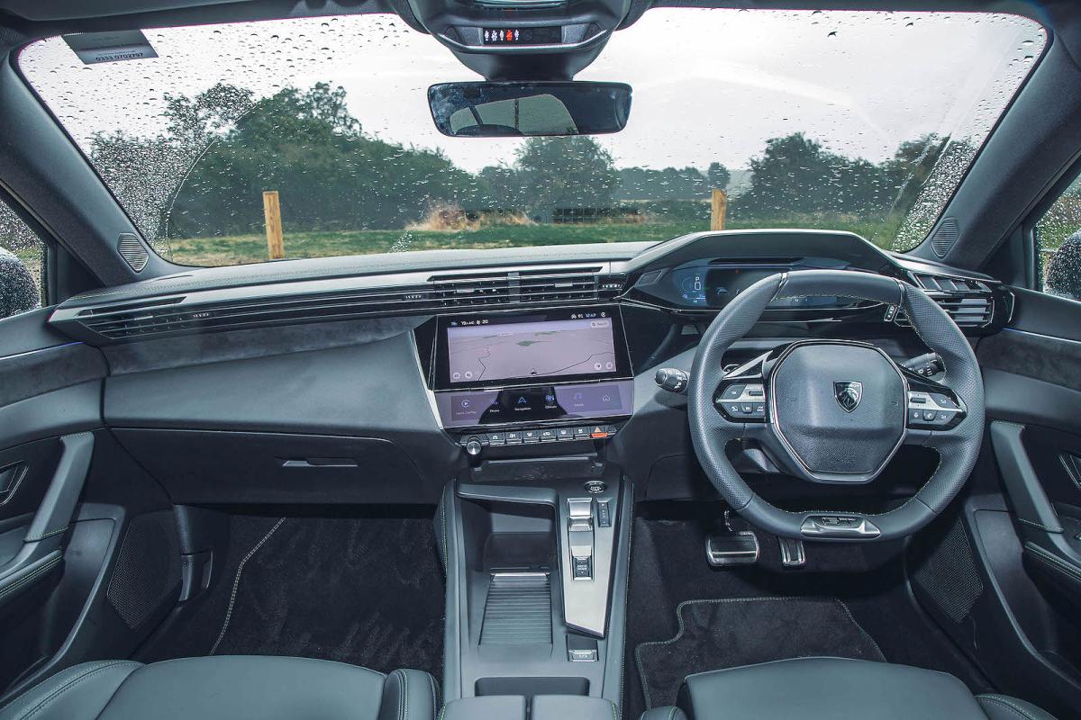 Used Peugeot 408 2023-present interior dashboard
