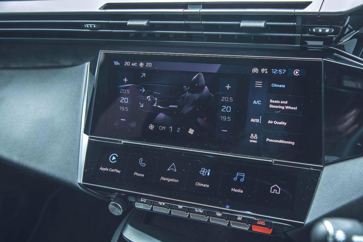 Used Peugeot 408 2023-present touchscreen infotainment