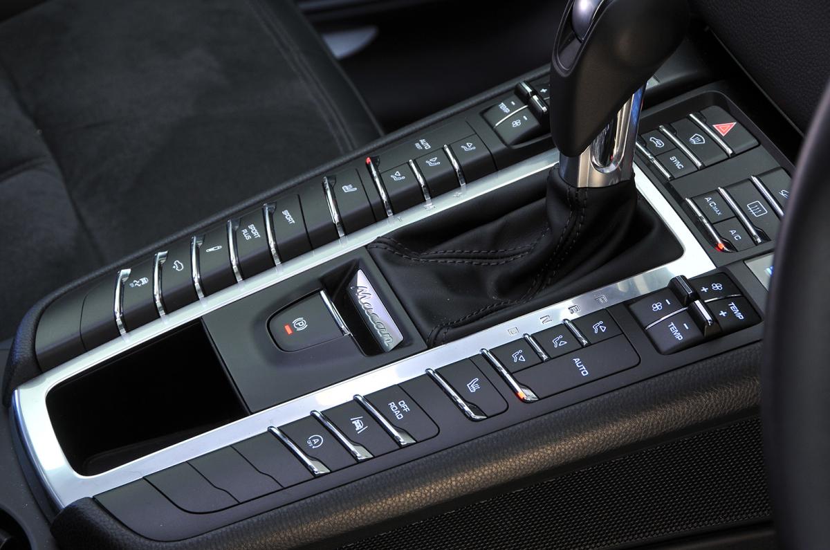 Used Porsche Macan 2014-present centre console