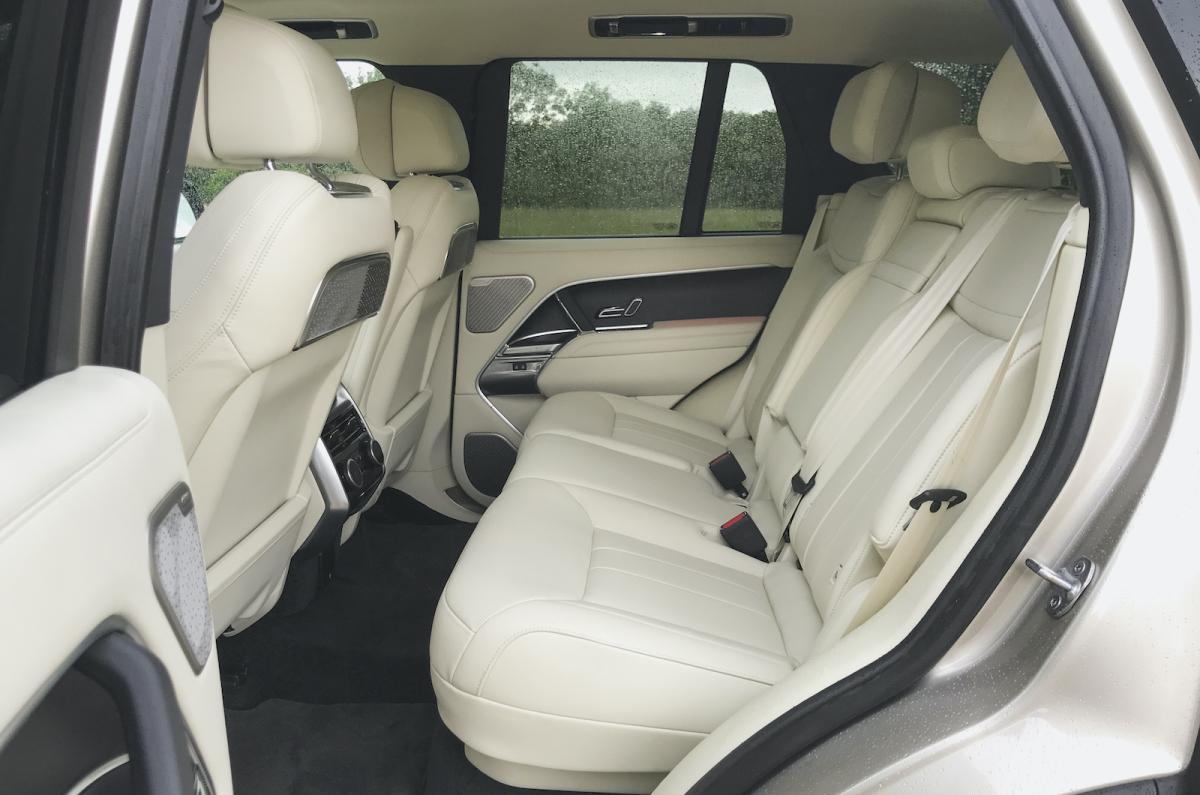 Used Range Rover 2022-present back seats