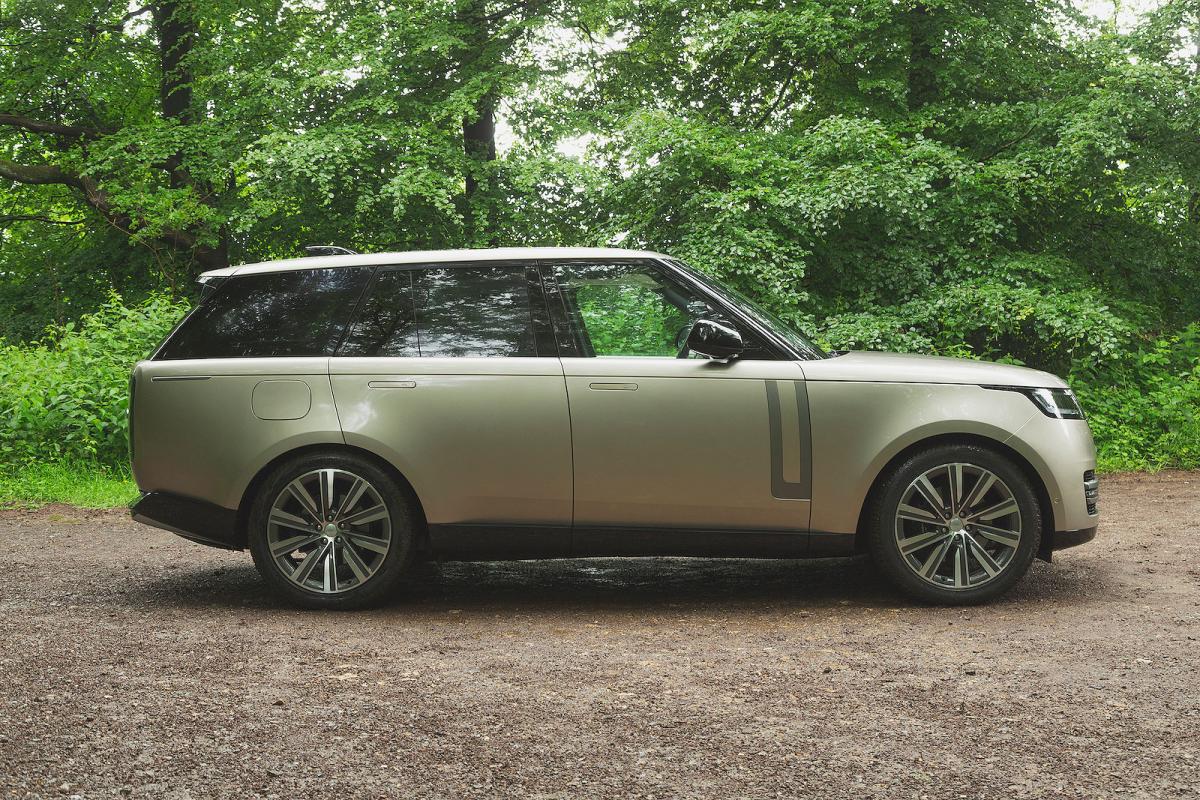 Used Range Rover 2022-present side static