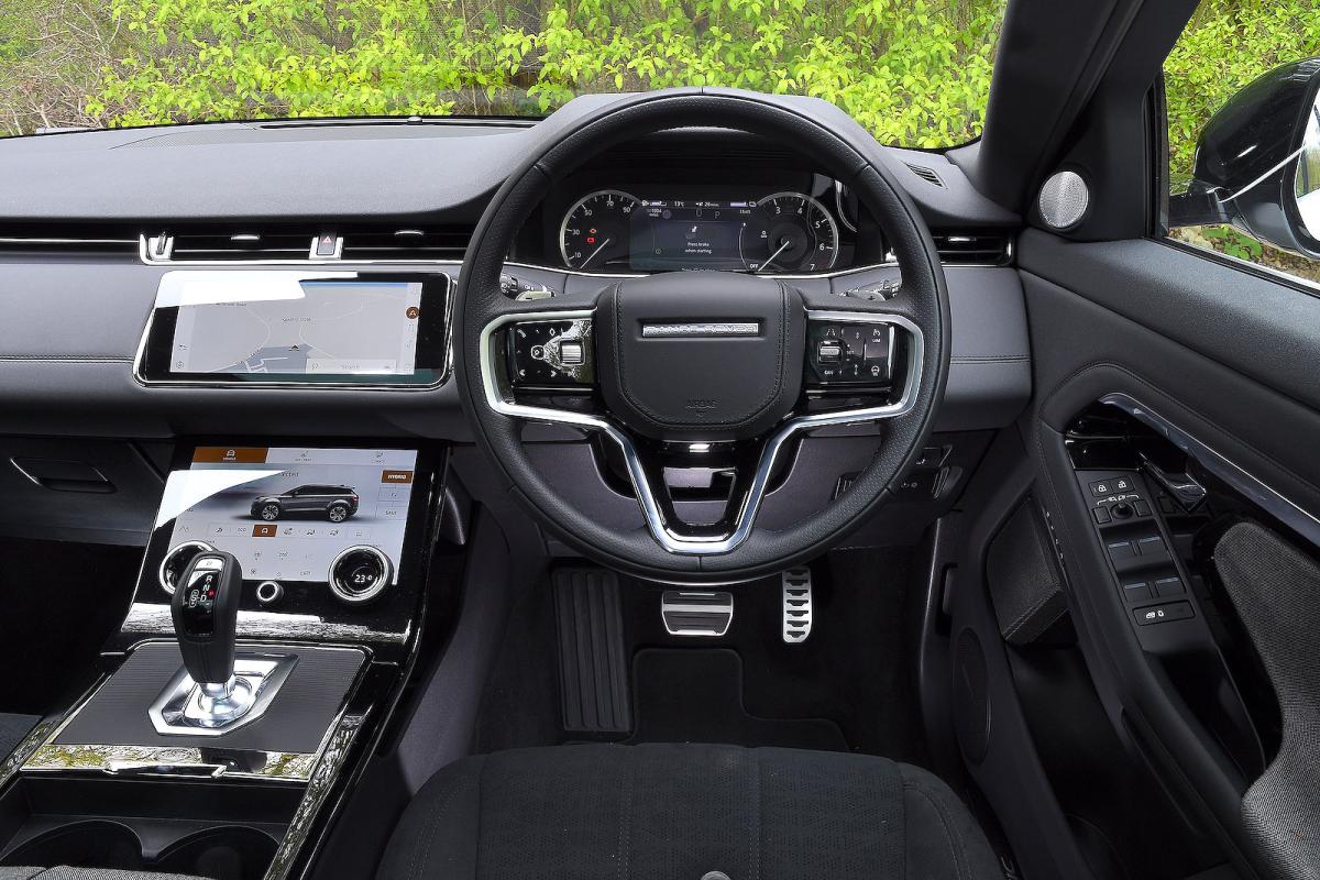 Used Range Rover Evoque 2019-present interior dashboard